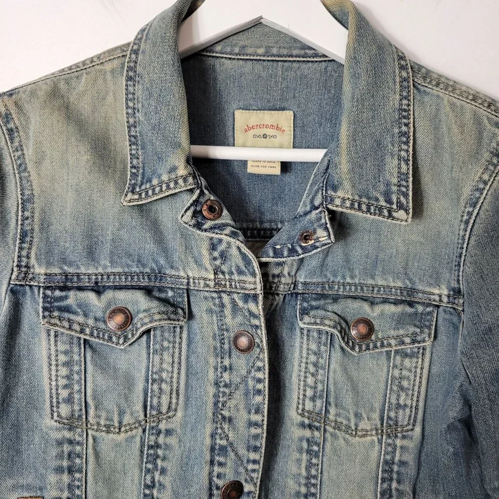 Abercrombie & Fitch Big Girls Size L Snap-Up Denim Jean Jacket Blue